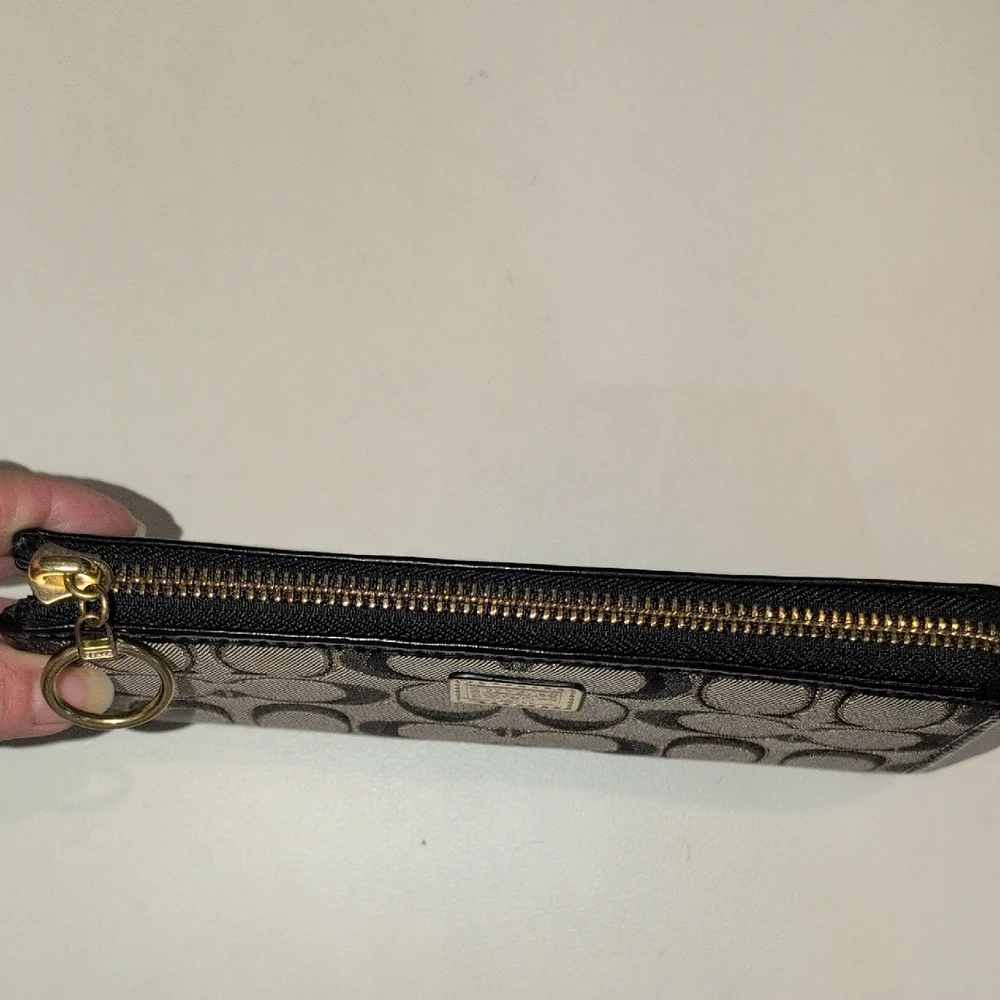 Coach Poppy Signature Zip Around Long Wallet